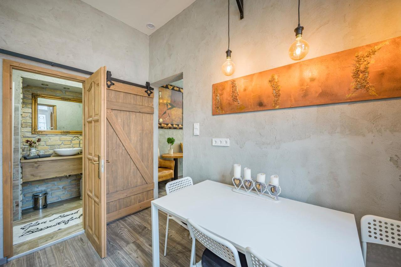 Design Apartment W Ac On Ring Road By Newave Apartments Boedapest Buitenkant foto